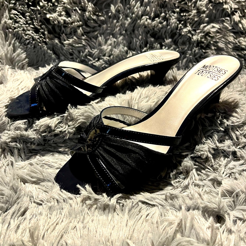 Mooties Tootsies Open Toe Kitten Heels Navy Blue Sandals NWOT Sz 8 M